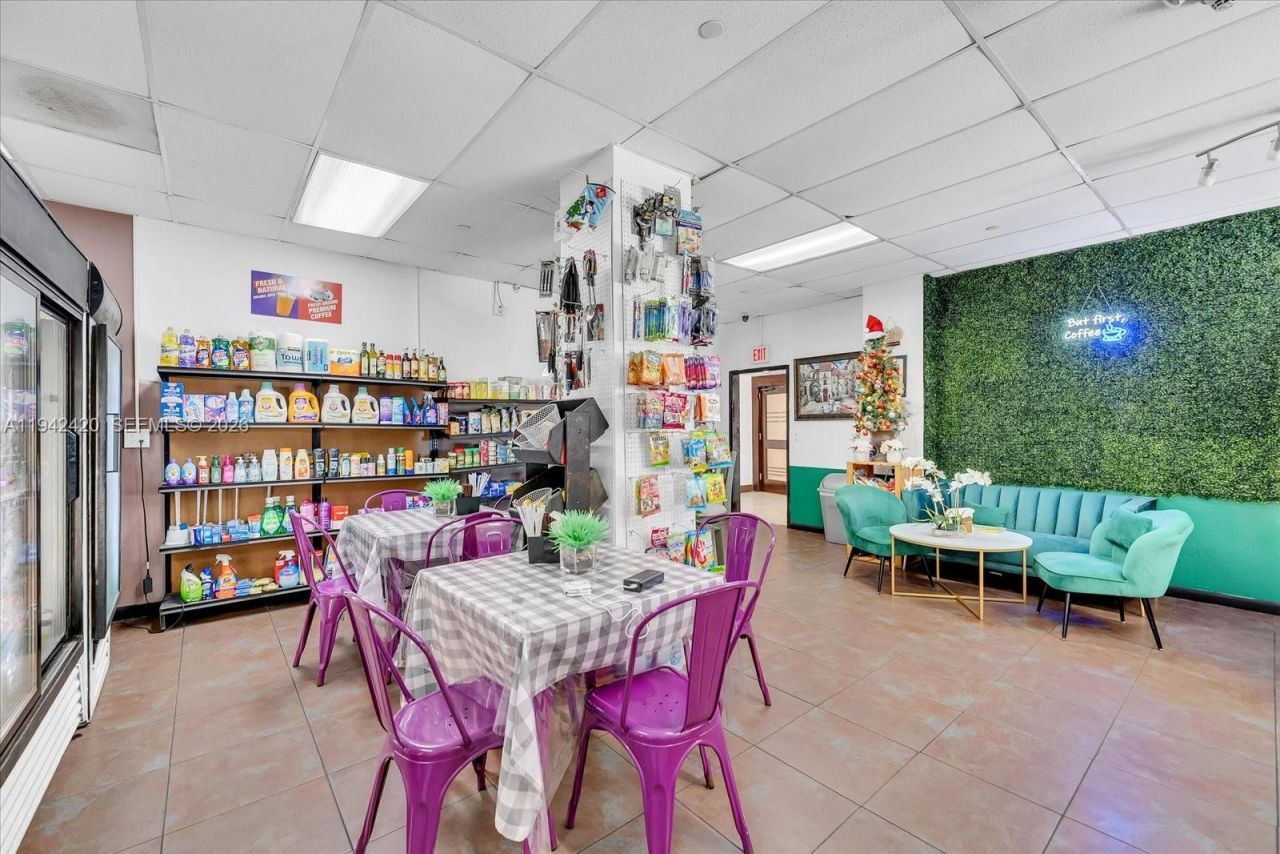 2451 Brickell Ave, Unit 17D, Miami, FL 33129 Photo