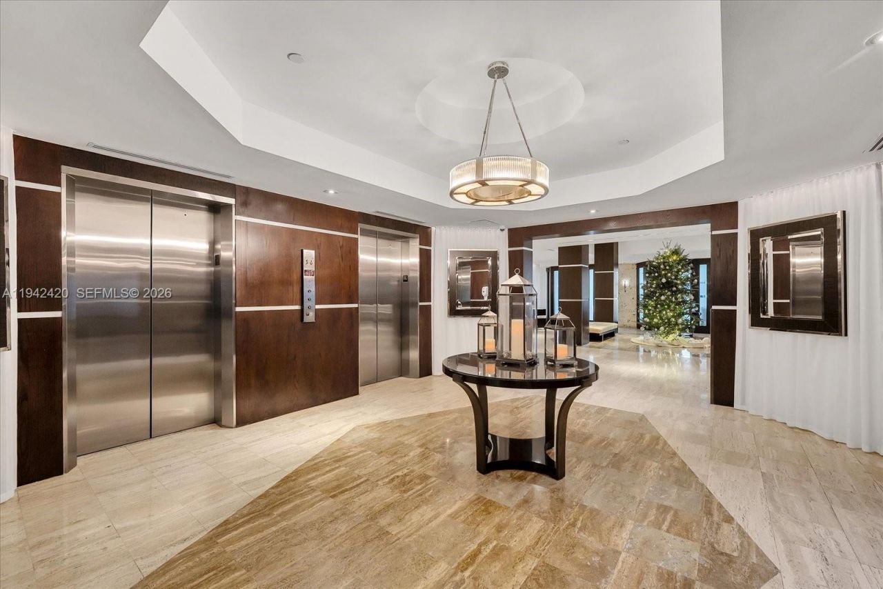 2451 Brickell Ave, Unit 17D, Miami, FL 33129 Photo