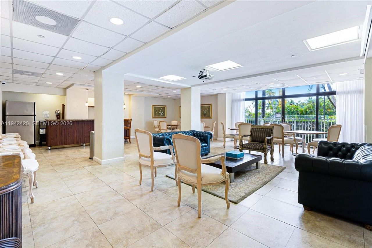 2451 Brickell Ave, Unit 17D, Miami, FL 33129 Photo