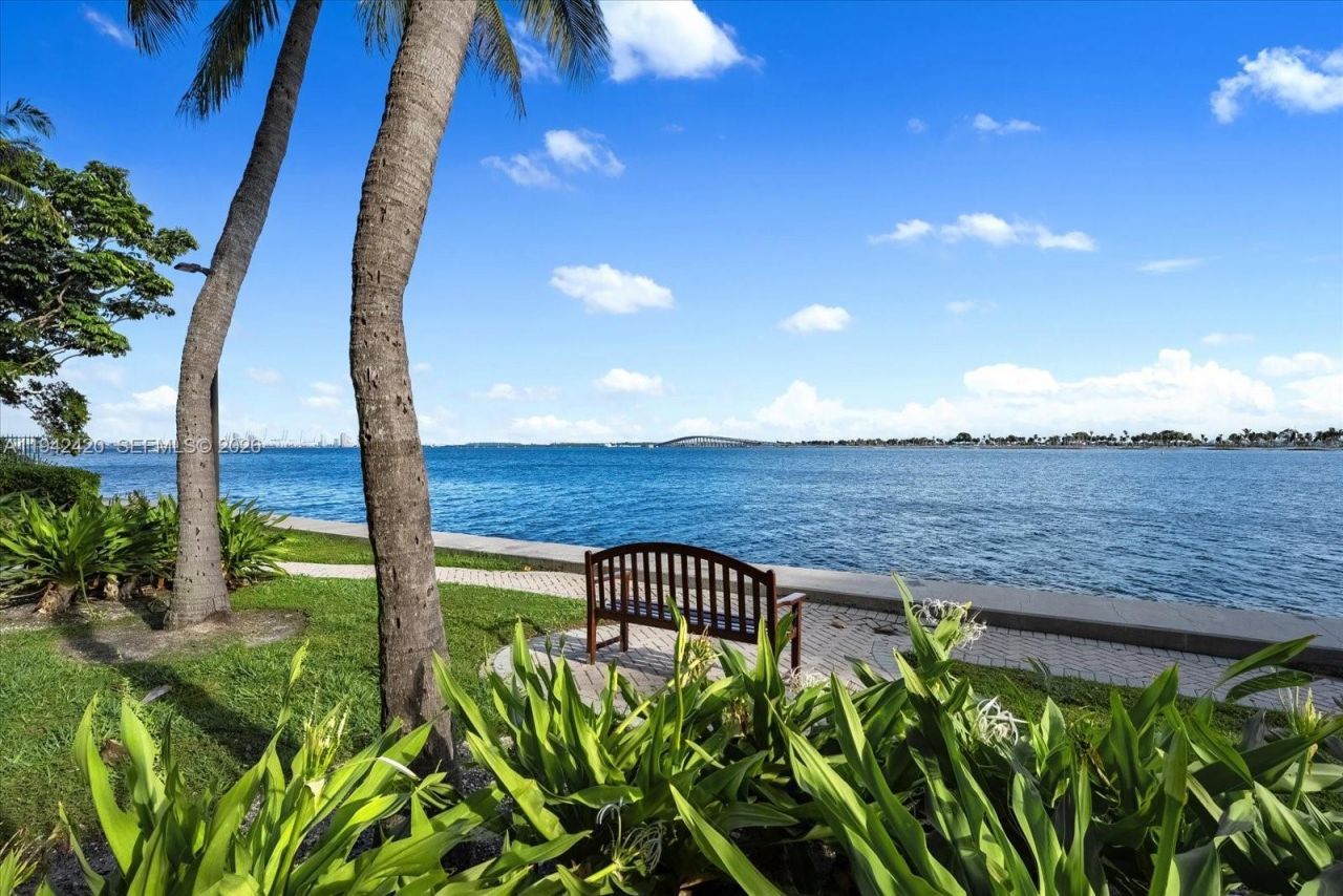 2451 Brickell Ave, Unit 17D, Miami, FL 33129 Photo