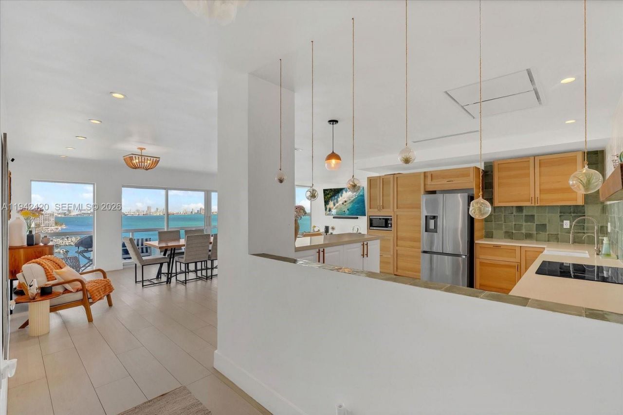 2451 Brickell Ave, Unit 17D, Miami, FL 33129 Photo