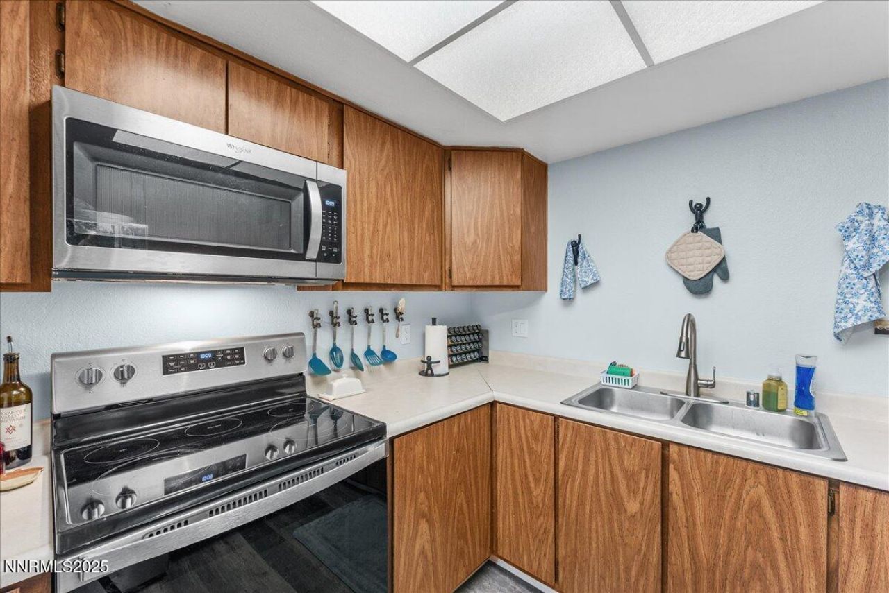 63 Vista Rafael Parkway, Reno, NV 89503 Photo