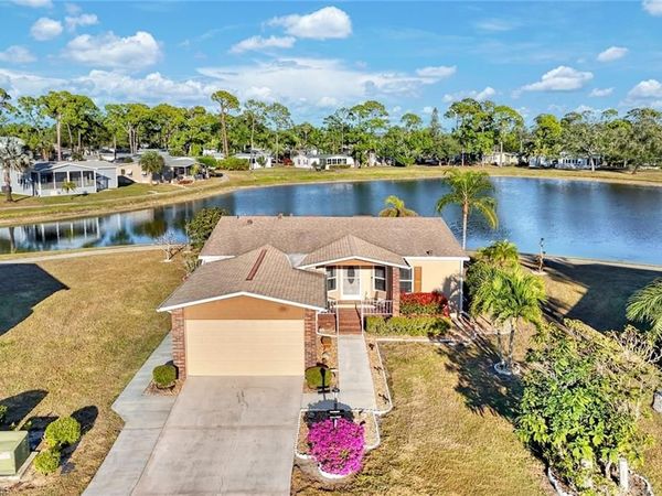 19616 Eagle Trace CT, NORTH FORT MYERS, FL 33903