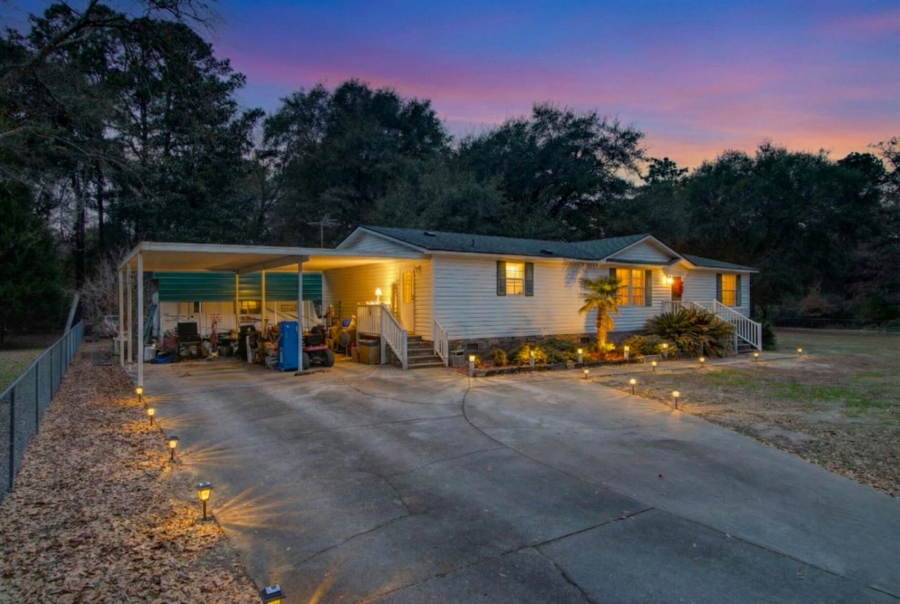 3309 Oak Branch Road Photo 2