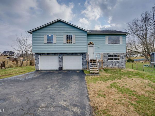 100 Springview Drive, Johnson City, TN 37615