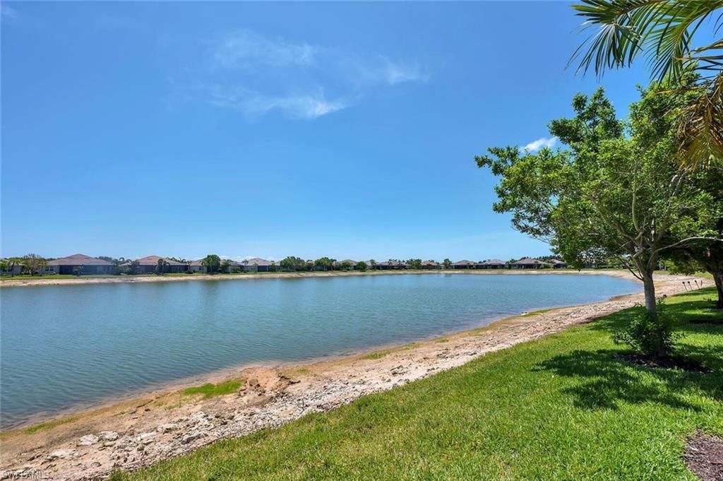 14940 Edgewater Cir, Naples, FL 34114 Photo