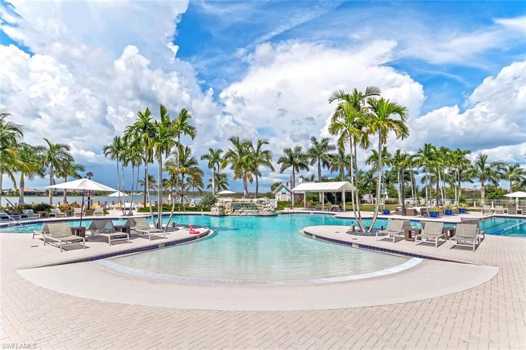 14940 Edgewater Cir, Naples, FL 34114 Photo