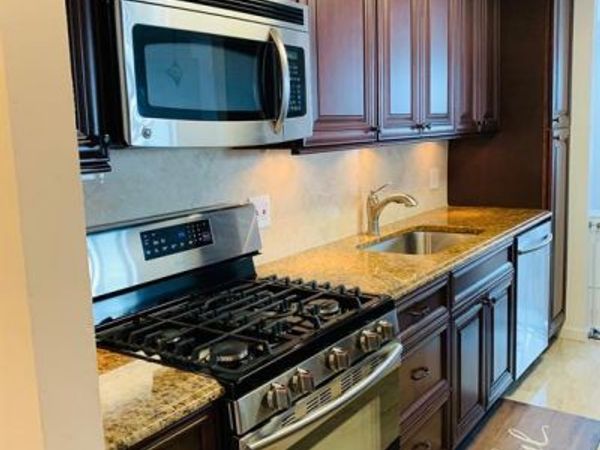 555 North Avenue 17S, Unit 17S, FORT LEE, NJ 07024