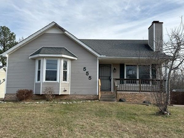 555 Anita Dr, Clarksville, TN 37042