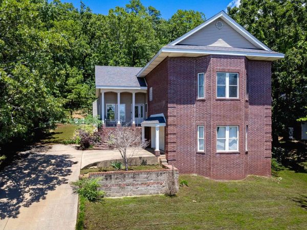 11163 Southridge Drive, Little Rock, AR 72212