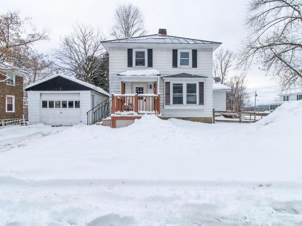 35 Laythe Street, Derby, VT 05830