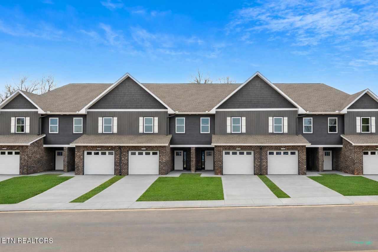 717 Haig St, Maryville, TN 37801 Main Photo