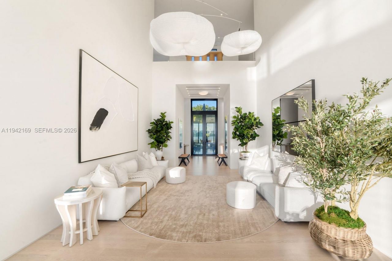 33 E Dilido Dr , Miami Beach, FL 33139 Photo