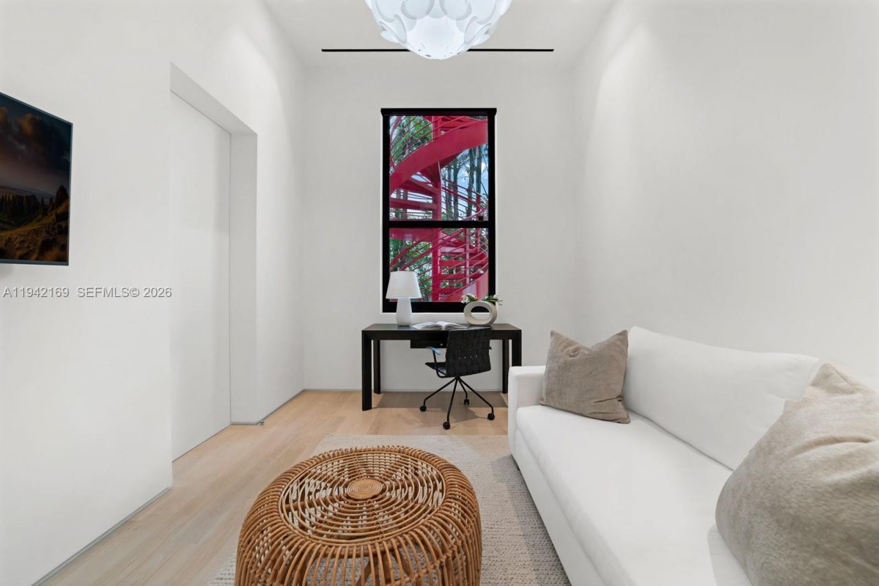 33 E Dilido Dr , Miami Beach, FL 33139 Photo