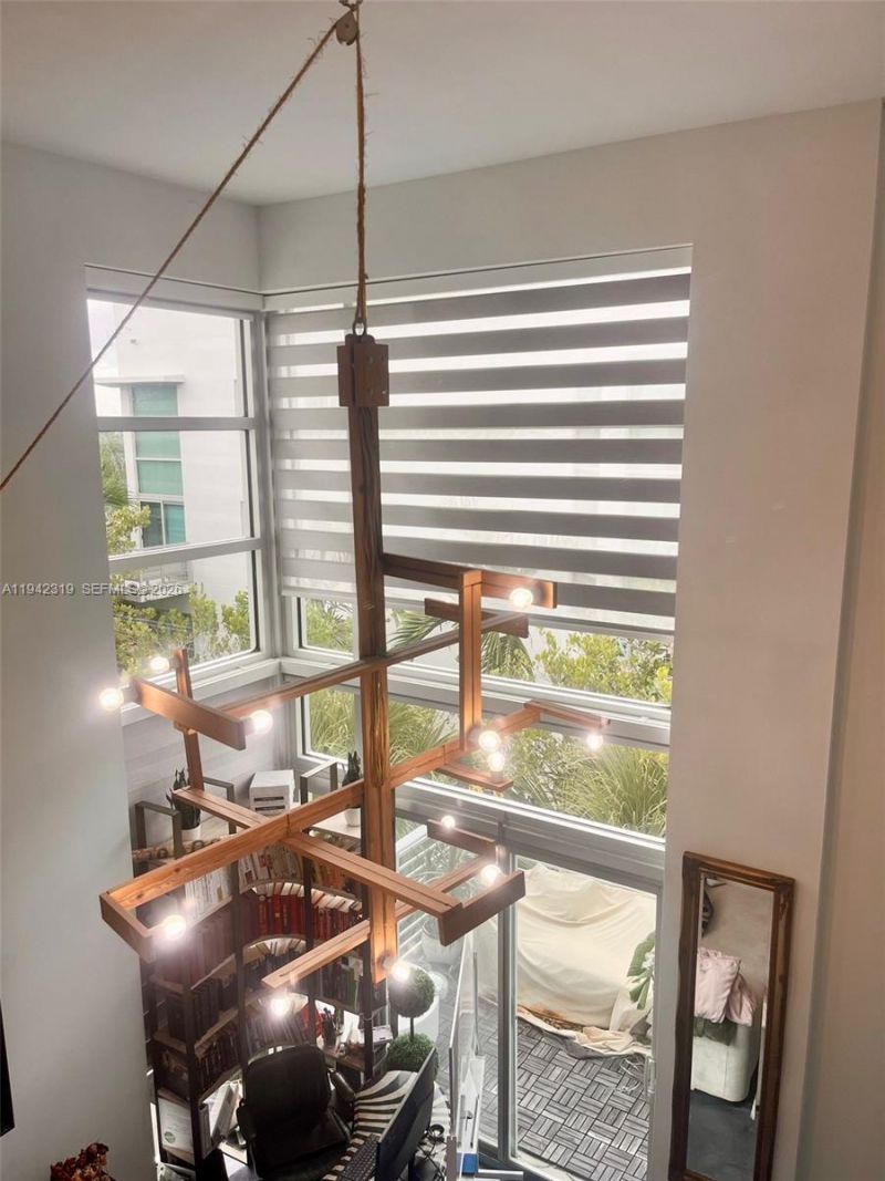7744 Collins Ave , Unit 17, Miami Beach, FL 33141 Photo