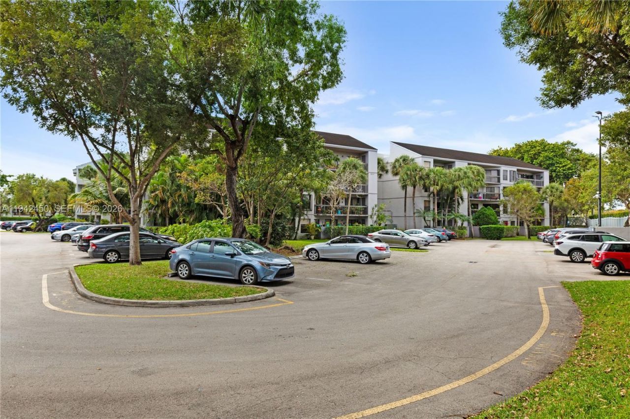 8810 SW 132nd Pl, Unit 403DN, Miami, FL 33186 Photo