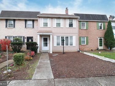 7123 SALEM PARK CIRCLE, MECHANICSBURG, PA 17050