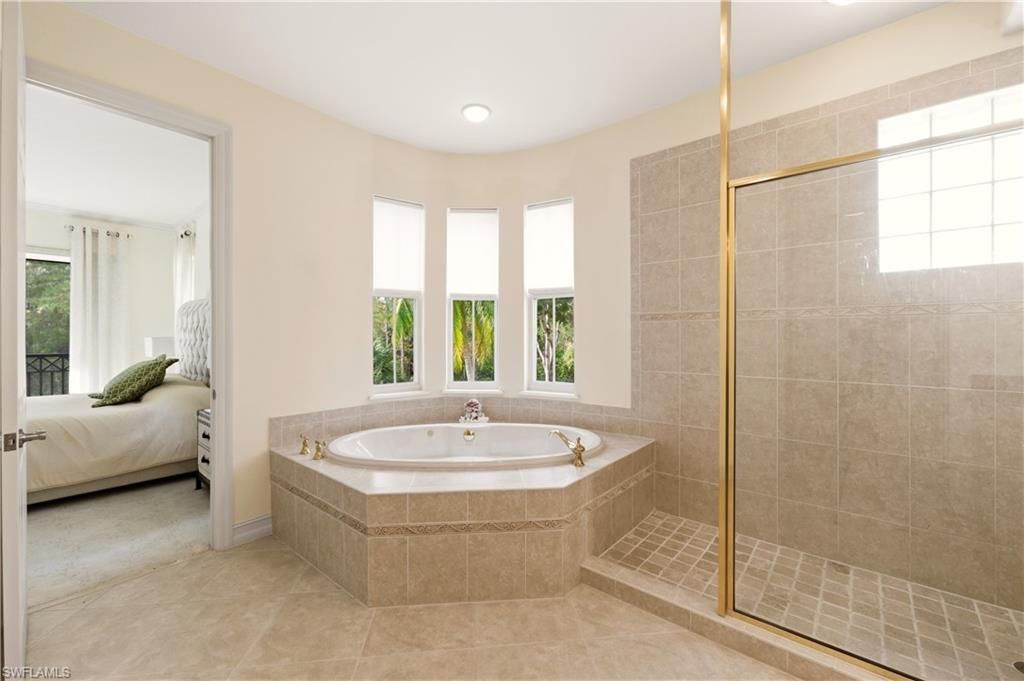 2843 Tiburon Blvd E, Unit 7-102, Naples, FL 34109 Photo