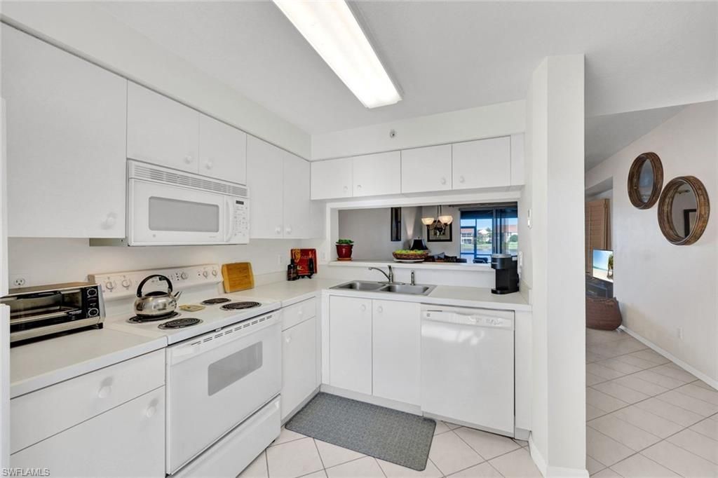 2469 Millcreek Ln, Unit 102, Naples, FL 34119 Photo