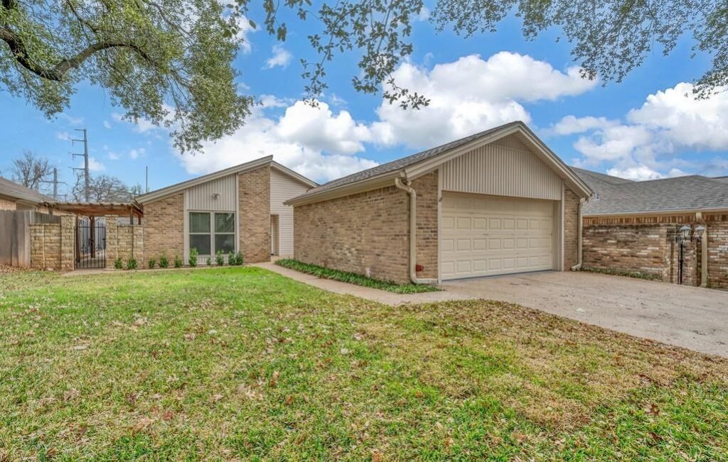 30 Sugar Creek Place Woodway, TX 76712