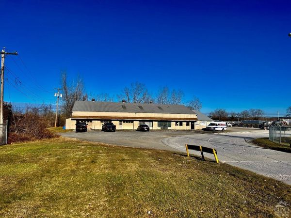 191 - A Columbia Turnpike , Hudson, NY 12534