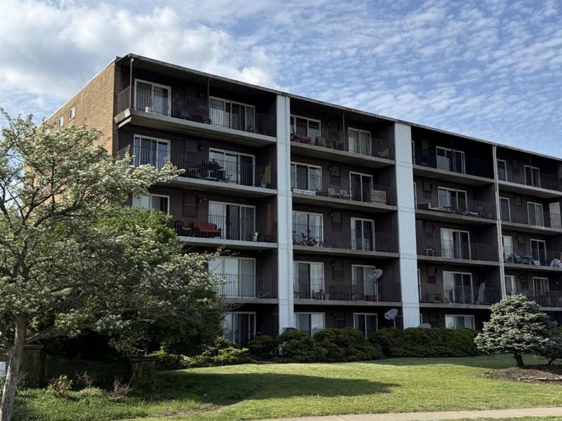 2680 Lehman Road, Unit C205, Cincinnati, OH 45204 Photo 1