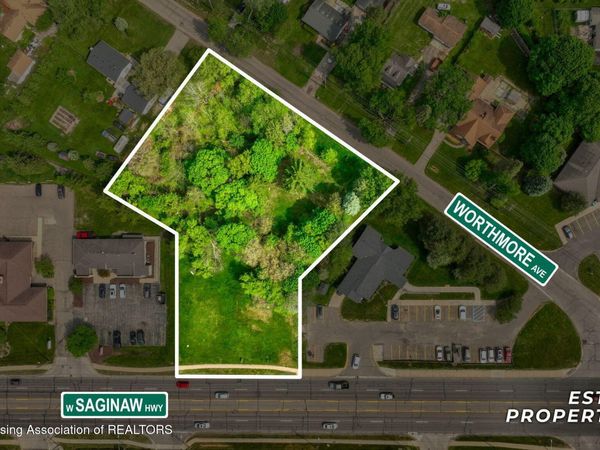 6142 W Saginaw Highway, Lansing, MI 48917