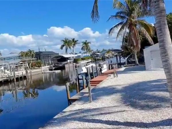 3348 6th AVE, ST. JAMES CITY, FL 33956