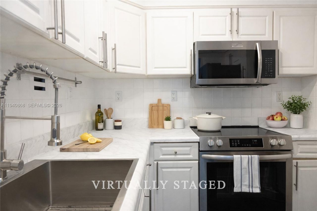 1200 West Ave, Unit 708, Miami Beach, FL 33139 Photo