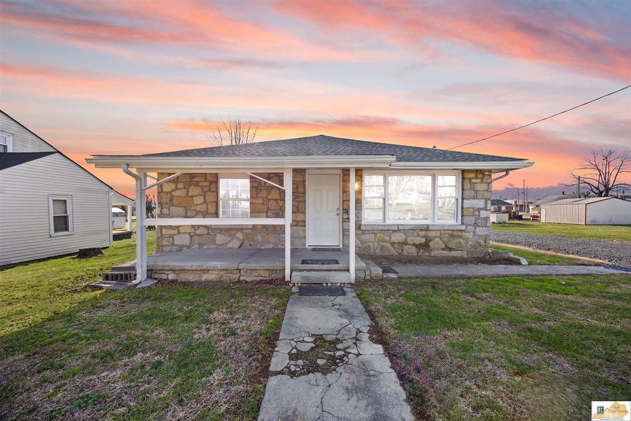 112 Baptist Street, Campbellsville, KY 42718 Main Photo