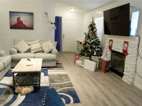 8940 Quarrystone Way, Las Vegas, NV 89123