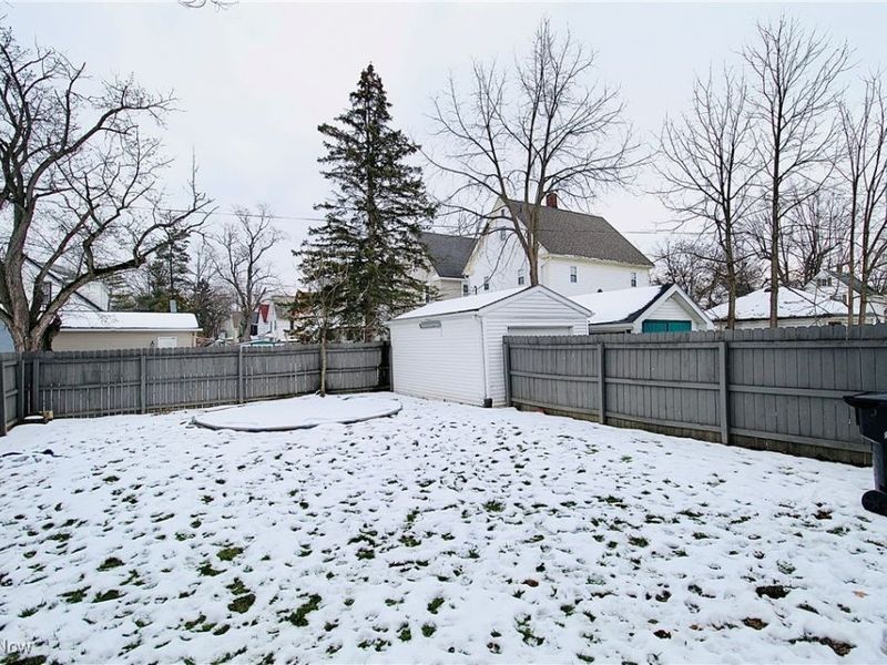 1122 West Avenue, Elyria, OH 44035 Photo 7
