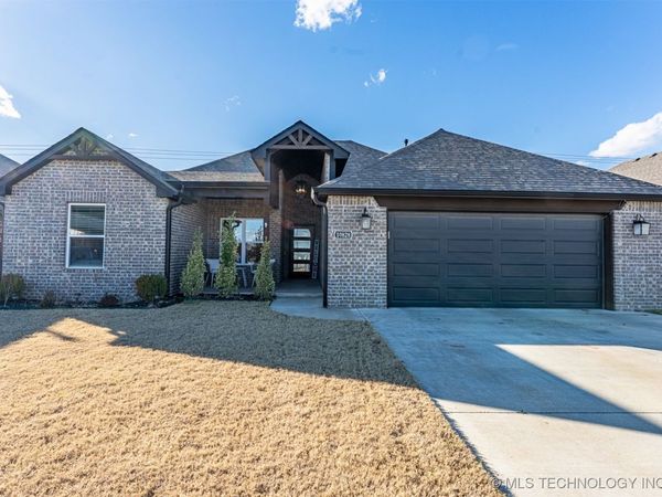 10828 S 274th East Avenue, Coweta, OK 74429
