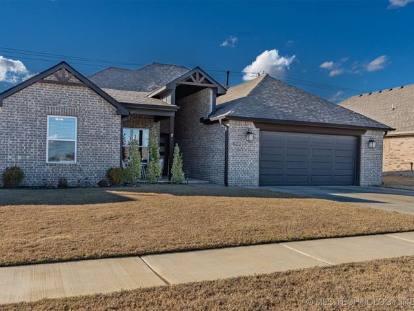 10828 S 274th East Avenue, Coweta, OK 74429