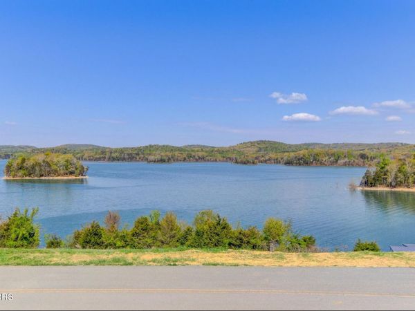 604 Russell Brothers Rd , Sharps Chapel, TN 37866