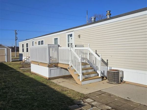 2100 S Scott Blvd, Unit 98, Iowa City, IA 52240