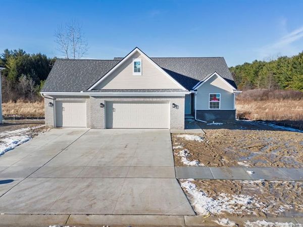 2367 Baltimore, Davison, MI 48423