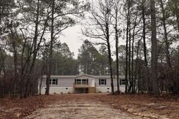 130 Carlton Drive photo 4