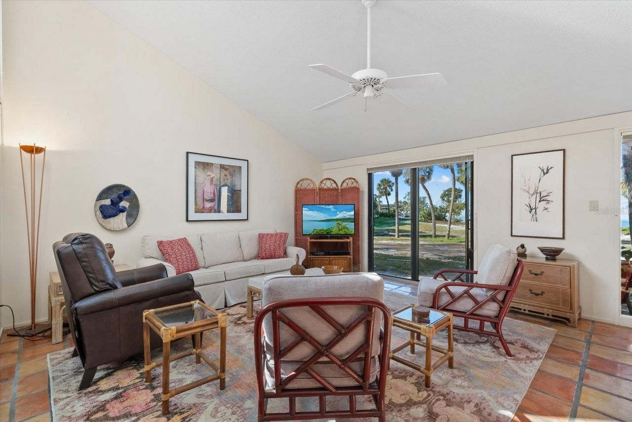35 Sandy Cove Road, Unit 2A, Sarasota, FL 34242 Photo