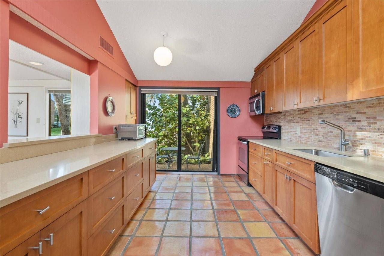 35 Sandy Cove Road, Unit 2A, Sarasota, FL 34242 Photo