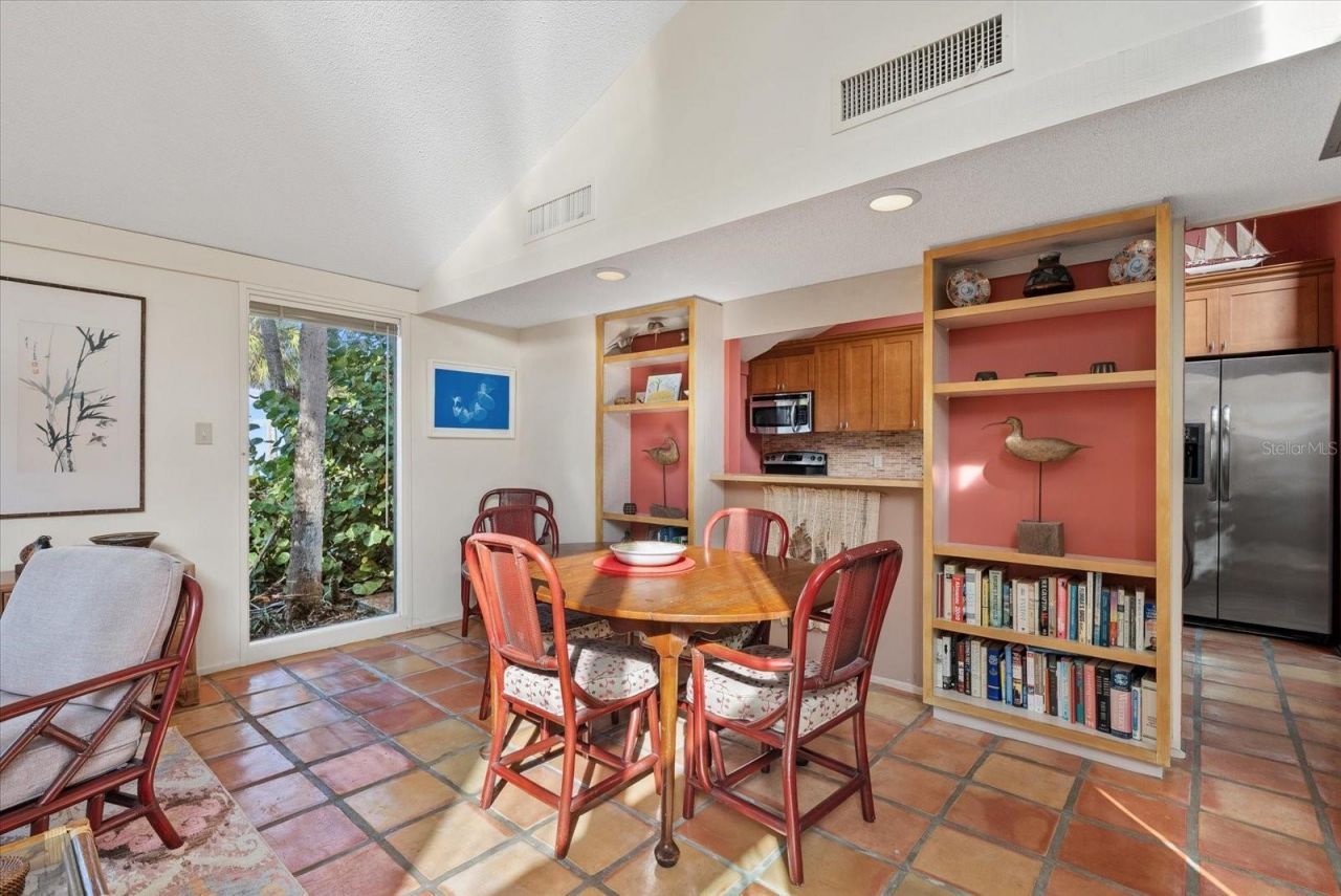 35 Sandy Cove Road, Unit 2A, Sarasota, FL 34242 Photo