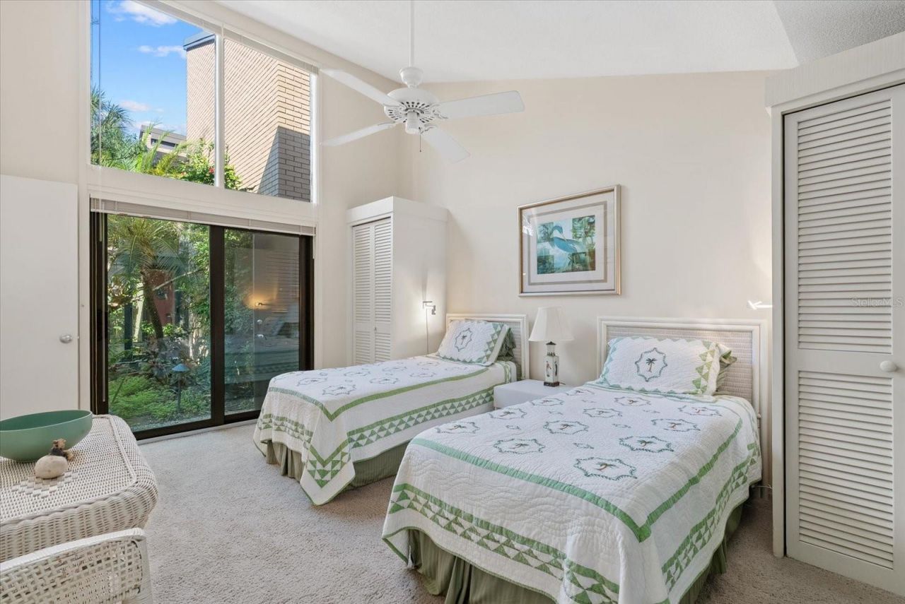 35 Sandy Cove Road, Unit 2A, Sarasota, FL 34242 Photo