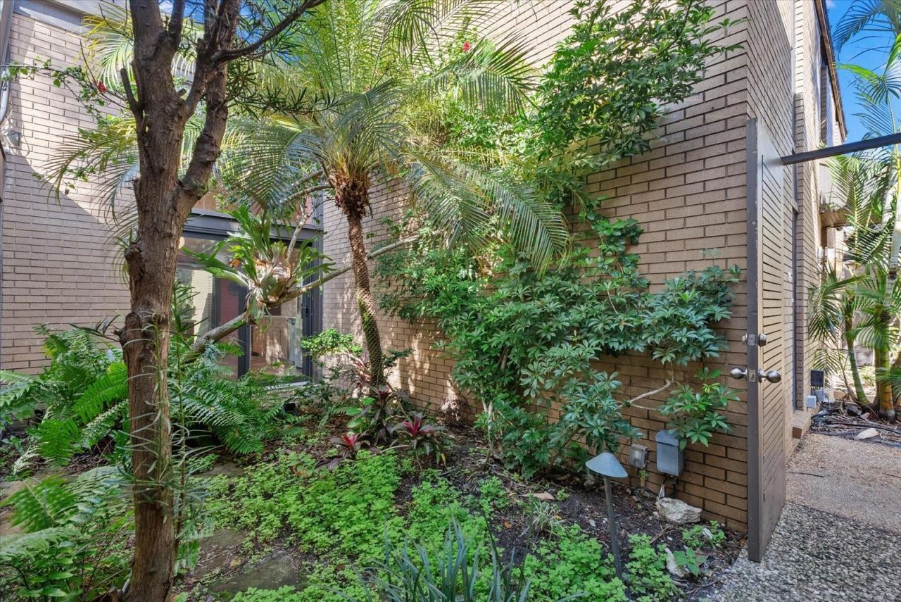 35 Sandy Cove Road, Unit 2A, Sarasota, FL 34242 Photo