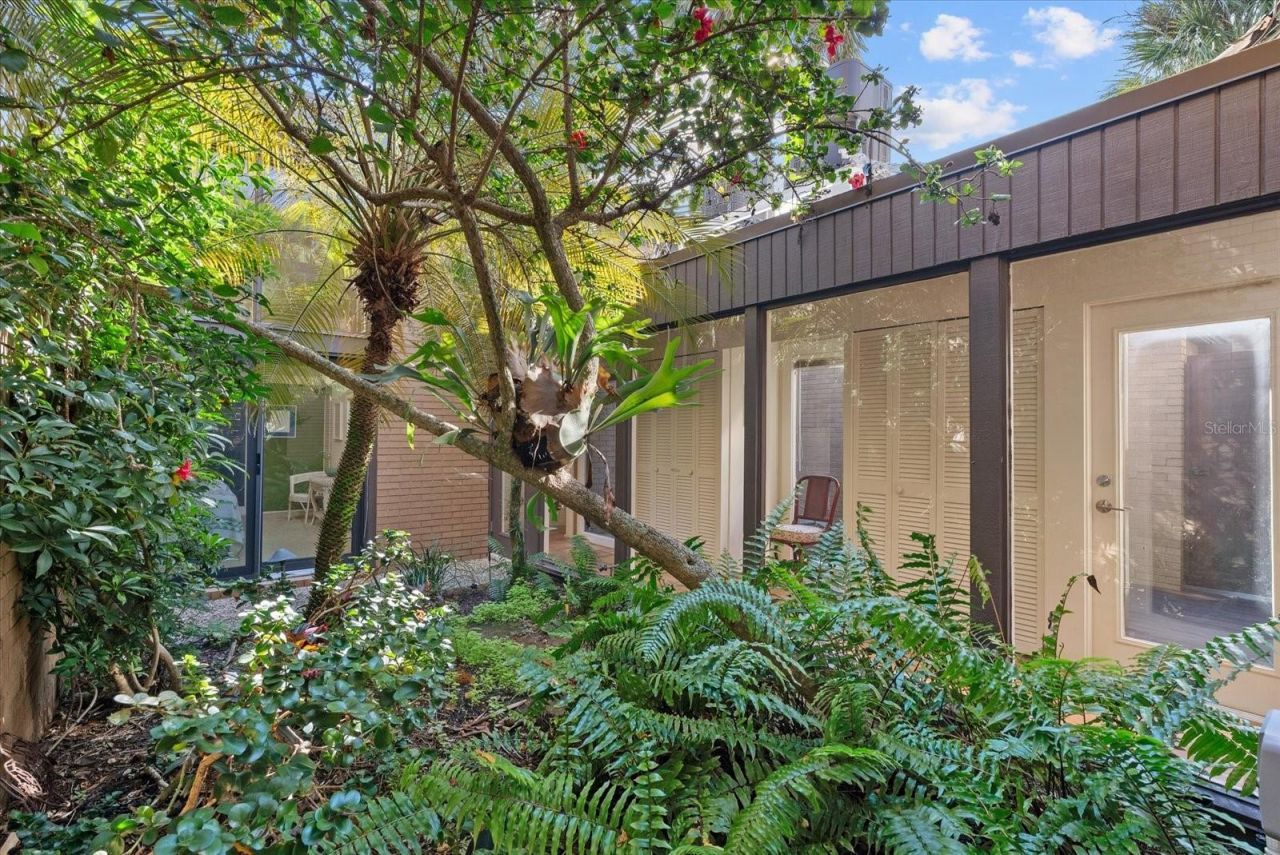 35 Sandy Cove Road, Unit 2A, Sarasota, FL 34242 Photo