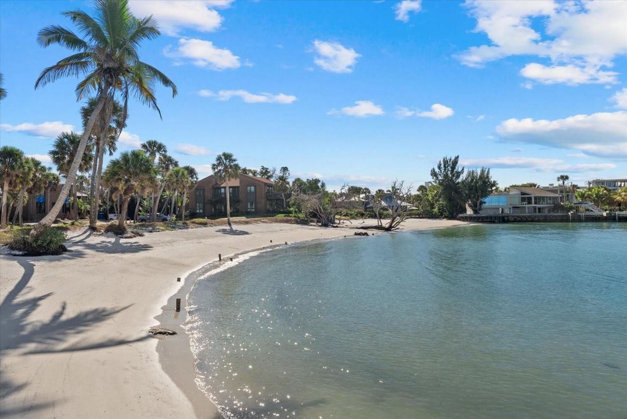 35 Sandy Cove Road, Unit 2A, Sarasota, FL 34242 Photo