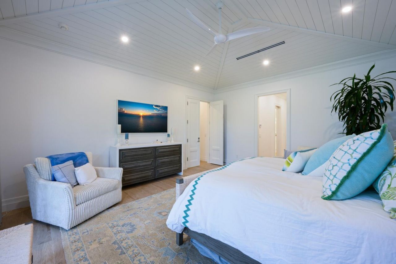 643 Pilot Road, North Palm Beach, FL 33408 Photo