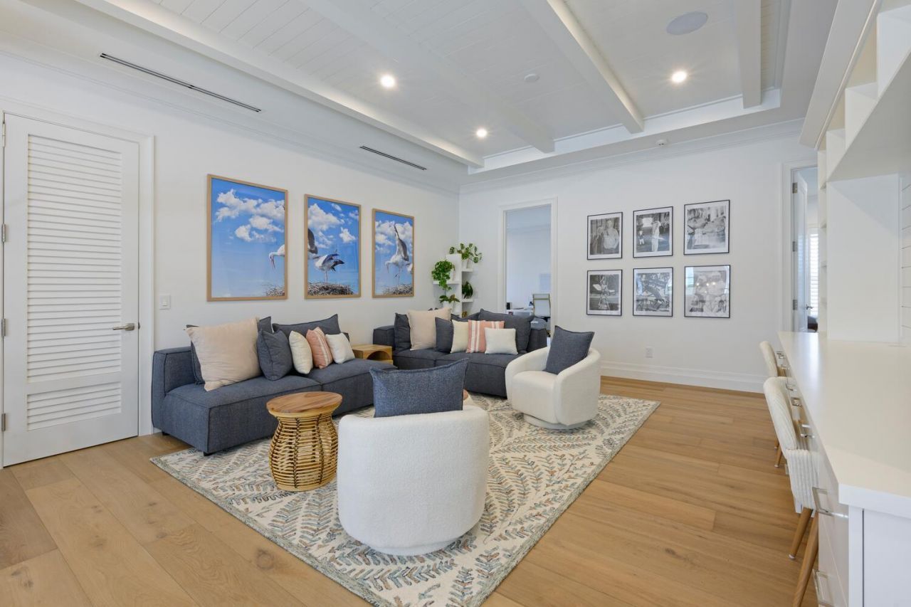 643 Pilot Road, North Palm Beach, FL 33408 Photo