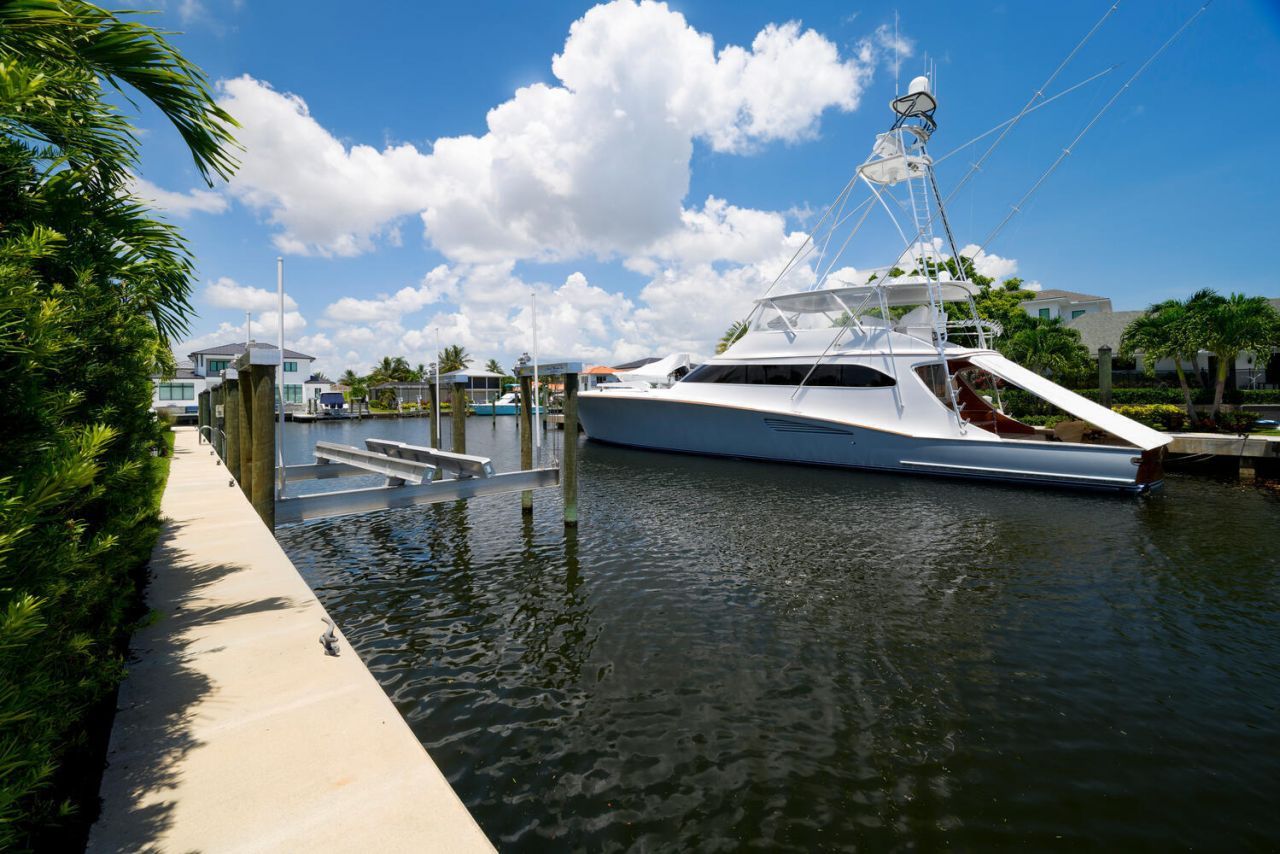 643 Pilot Road, North Palm Beach, FL 33408 Photo