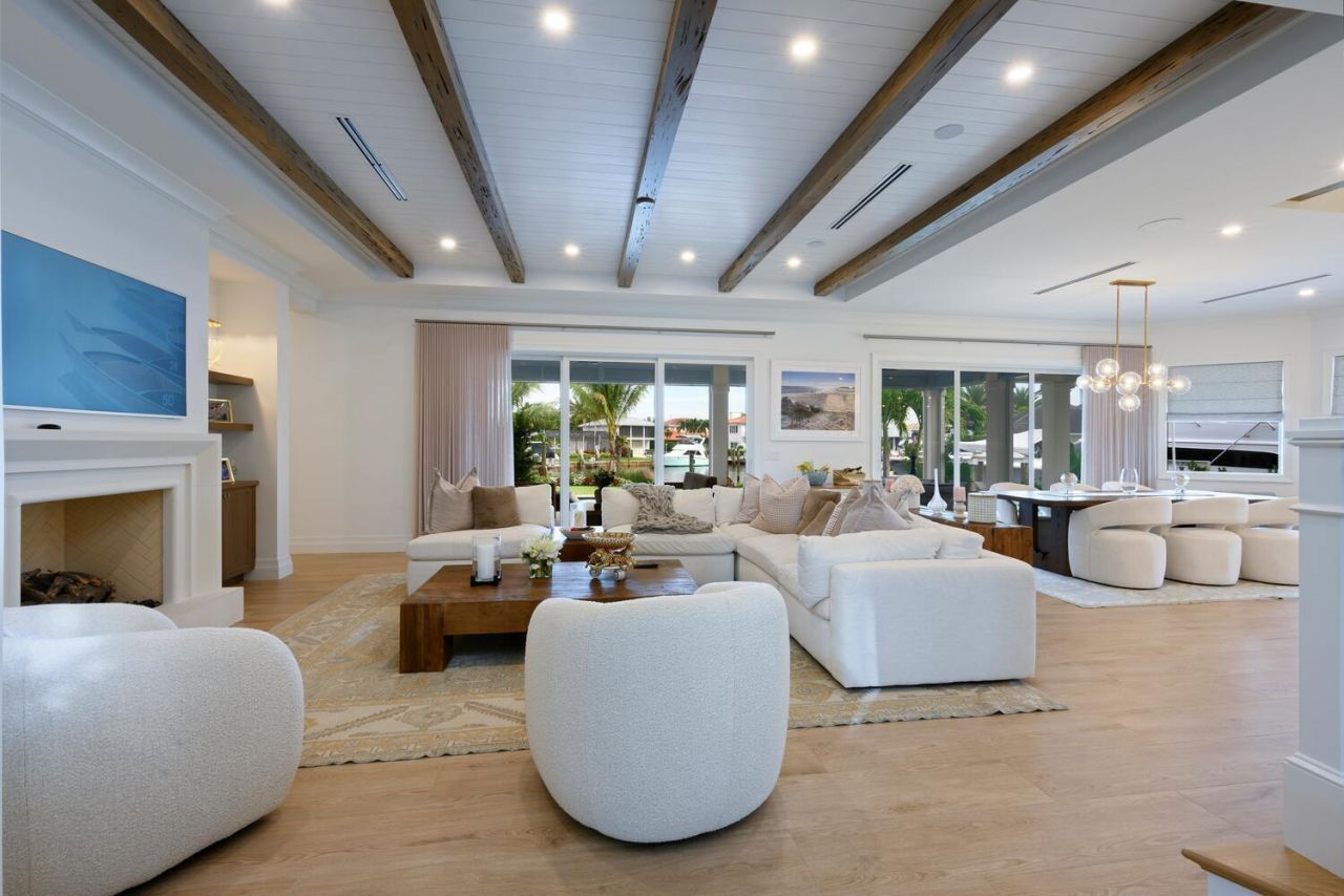 643 Pilot Road, North Palm Beach, FL 33408 Photo