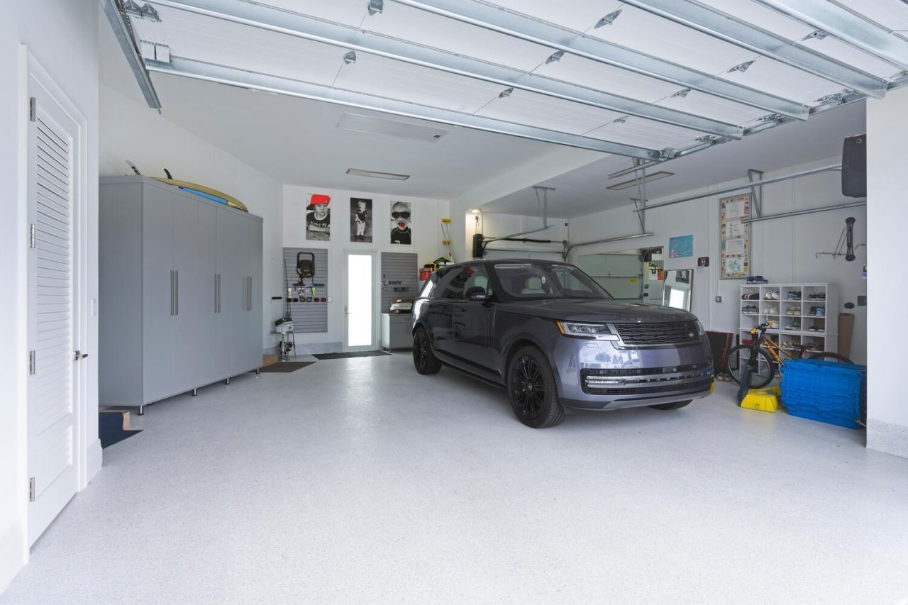 643 Pilot Road, North Palm Beach, FL 33408 Photo